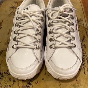 Fila tennis shoes